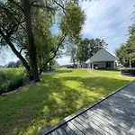 Nad Jeziorem Villa Szydlowo