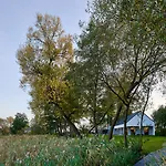 Nad Jeziorem Villa *