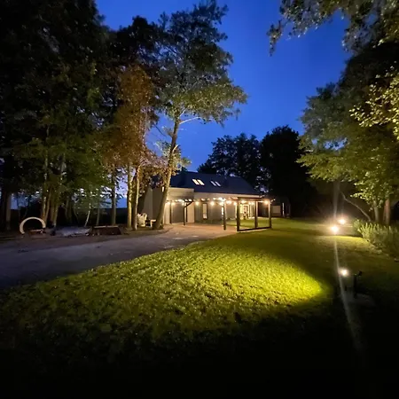 Nad Jeziorem Villa Szydlowo